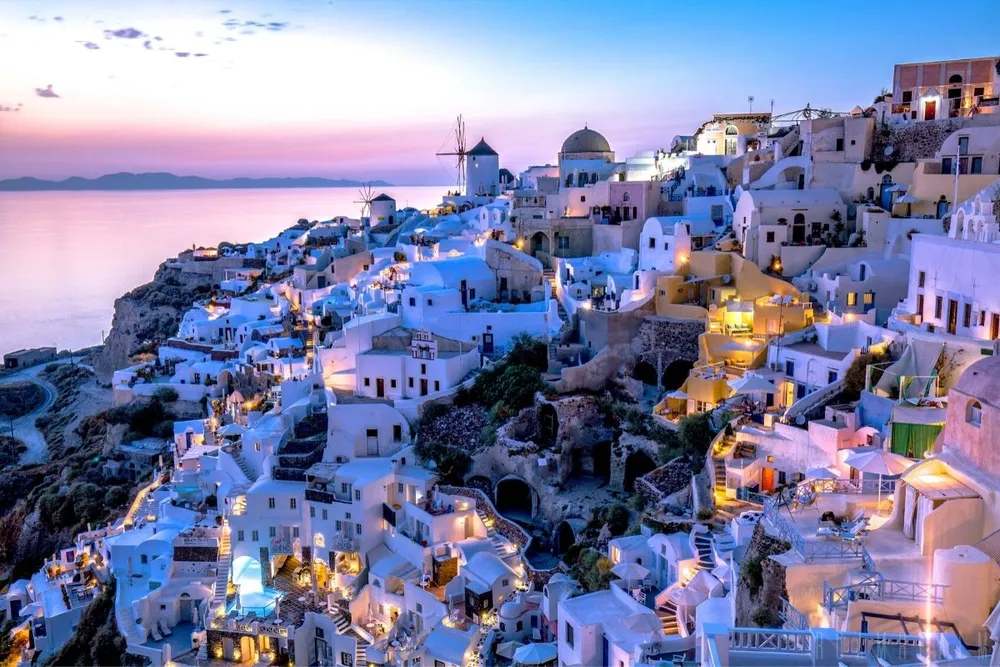 Island Paradise: Santorini, Greece