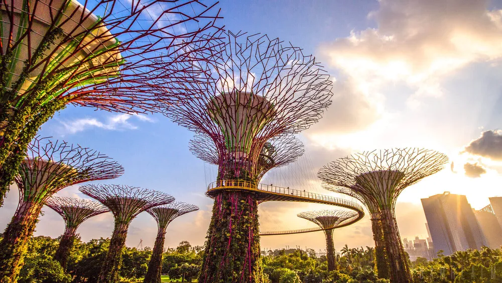 Singapore's Iconic Landmarks: Marina Bay Sands and Gardens by the Bay